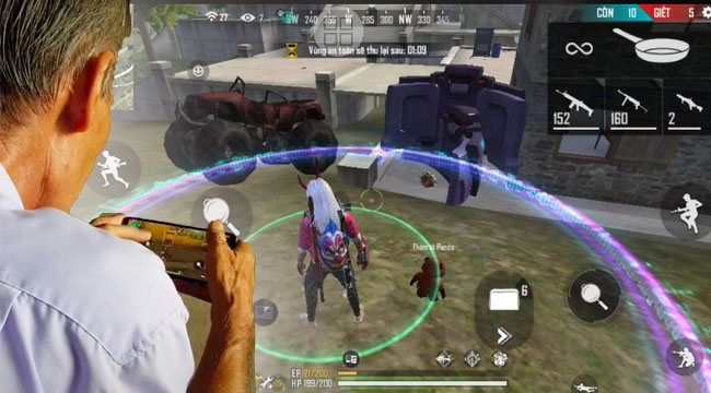 Free Fire: Cụ ông 70 tuổi vẫn mê mẩn bắn súng, nhiệt tình học hỏi kỹ năng