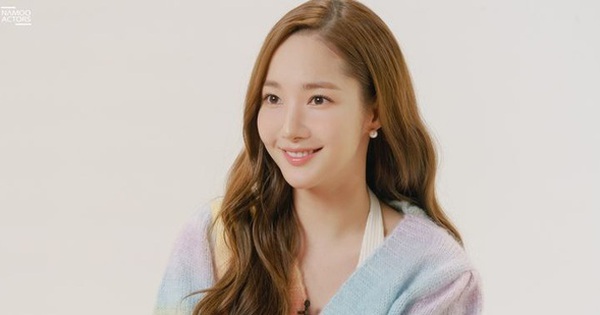 Nhan sắc Park Min Young 16 năm trước bỗng gây sốt trở lại: Vẻ đẹp tuổi 22 làm say đắm lòng người