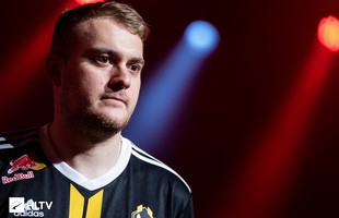 CS:GO: Alex bất ngờ thông báo dự định rời Vitality, Shox sẽ quay trở lại vị trí IGL?