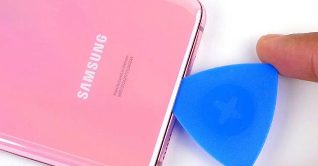 Samsung lại học theo Apple