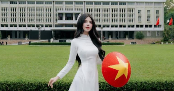 Mai Dora tung loạt ảnh áo dài chào mừng ngày 30-4 khiến dân tình 
