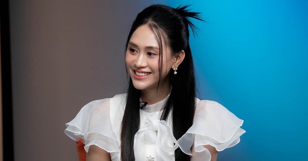 Nữ ca sĩ Việt đi nhậu, đòi xóa clip đàn ông nắm tay: 