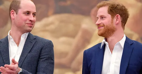 Cùng tham dự lễ trao giải Diana, Hoàng tử William - Harry vẫn không trò chuyện