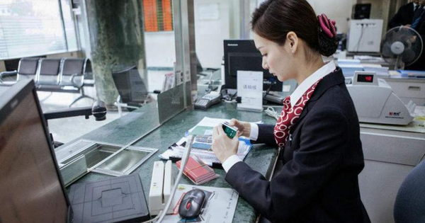 Nữ nhân viên lương 20 triệu đồng/tháng nhưng xem livestream hào phóng tặng 219 tỷ đồng: Điều tra phát hiện nguồn tiền hơn 500 tỷ đồng