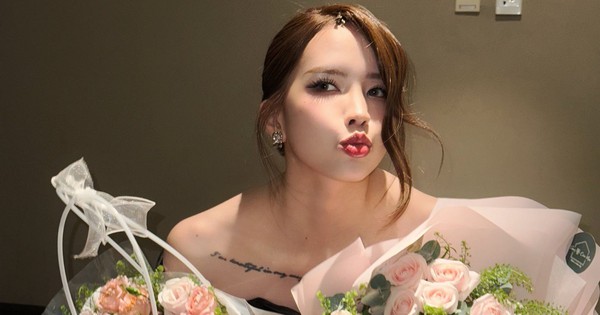 Bị réo tên vào 