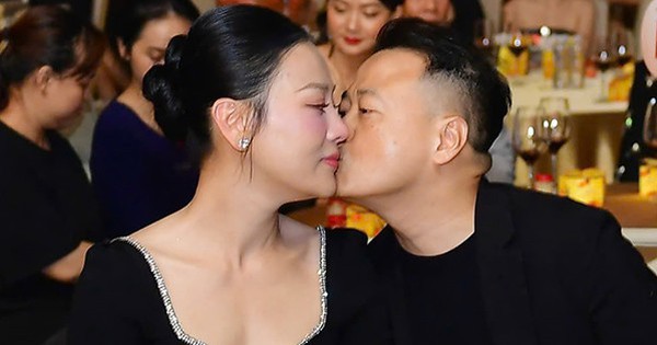 Shark Bình phản ứng thế nào trước sự khéo léo của vợ mà Phương Oanh xuýt xoa: Đúng là cảm xúc gây nghiện