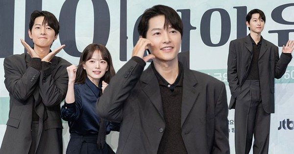 Song Joong Ki tái xuất gây ngỡ ngàng, làm 