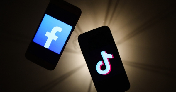 Dân tình tá hỏa: Facebook, TikTok bị gọi là 