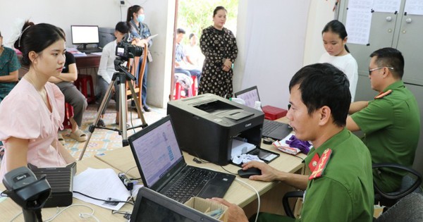 Những giấy tờ nào đã tích hợp trên VNeID thay thế được bản cứng, người dân ai cũng nên biết