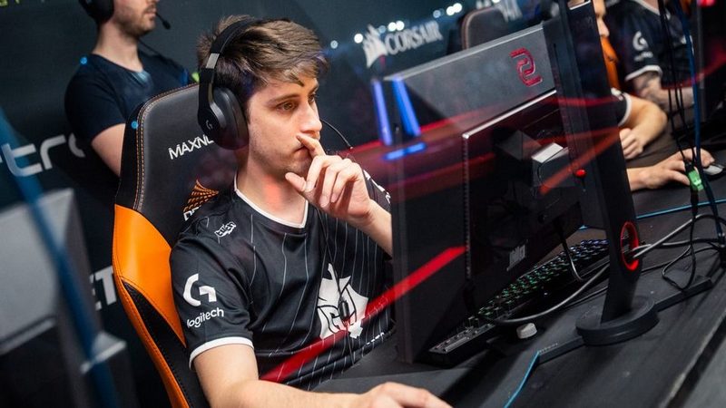 SmithZz rút lui khỏi CSGO chuyên nghiệp sau 15 năm cống hiến