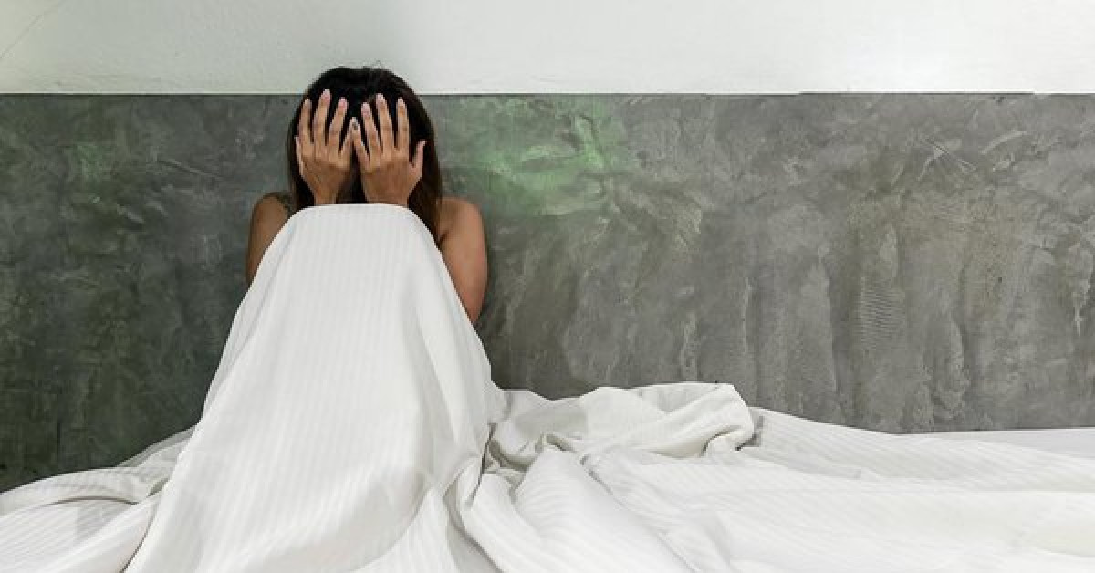 Lộ chuyện cặp bồ với trai trẻ trong tình huống bất ngờ