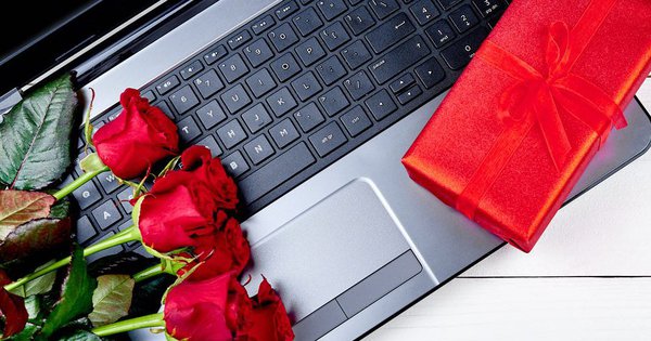 Những món quà công nghệ này sẽ thay bạn nói lời yêu vào Ngày Valentine