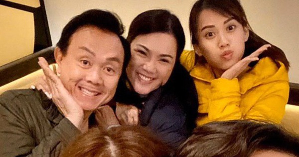 Bà xã chung sống hơn 30 năm của Chí Tài hiếm hoi lộ diện, hôn nhân hạnh phúc khiến vợ chồng Trấn Thành - Hari nức nở ngưỡng mộ!