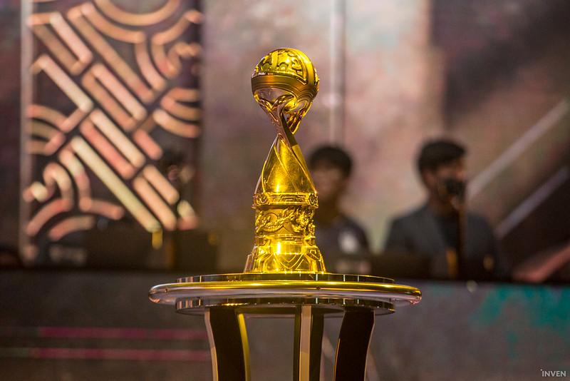 Những bằng chứng cho thấy Riot đang thiên vị LPL tại các giải đấu quốc tế khiến cộng đồng bức xúc