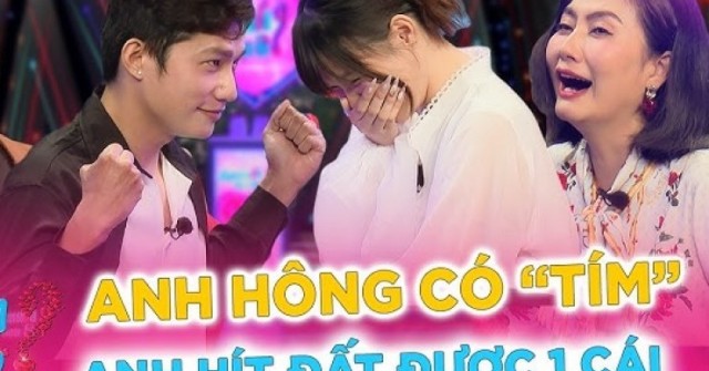 Chàng trai bị nghi ngờ giới tính chỉ vì tắm cho bạn gái nhưng 