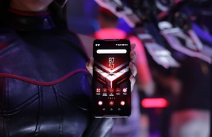 Cận cảnh ROG Phone: Quái vật chơi game di động sẽ gây bão năm nay