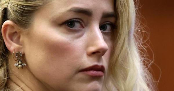 Amber Heard đối mặt với sự tẩy chay ở Hollywood