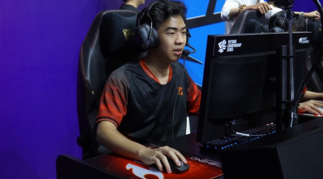 LMHT: Team Flash mở buổi tryout tìm tài năng trẻ, công khai mức lương đáng chú ý - ESPORT