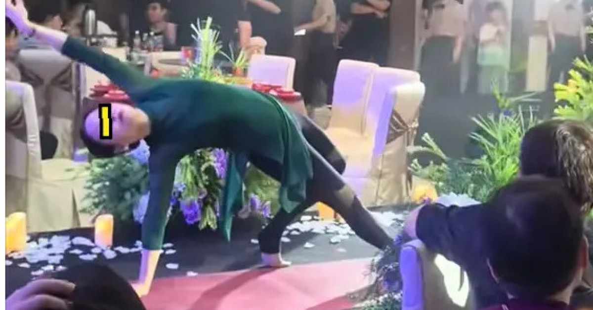Mẹ biểu diễn yoga trong đám cưới con trai, quan khách ái ngại
