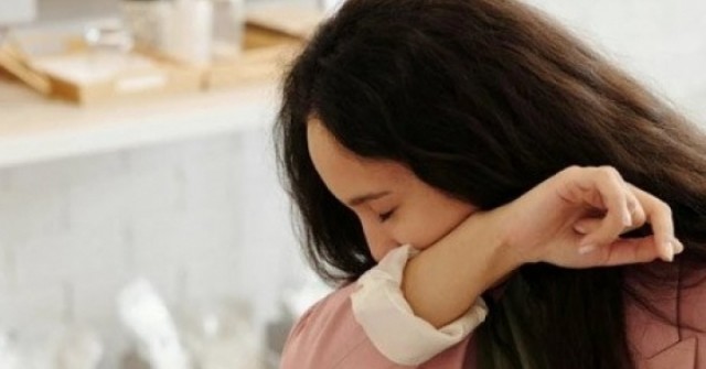 Trót ‘tình một đêm’ với anh hàng xóm, vợ bị trừng phạt theo cách khó tin