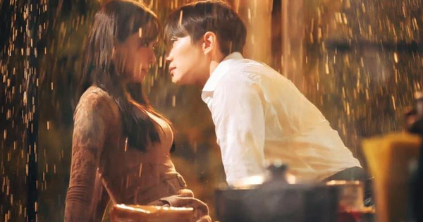 Bắt quả tang cặp đôi phim giả tình thật lén công khai: Nhà gái đẹp quá trời đẹp, nhà trai là đại gia bất động sản khét tiếng