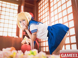 Giải trí dịp nghỉ lễ với bộ ảnh cosplay Saber trong trang phục nữ sinh Nhật Bản