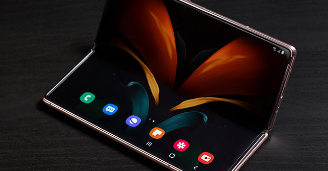 Galaxy Z Fold 2 có những nâng cấp đáng kể gì so với bản gốc?