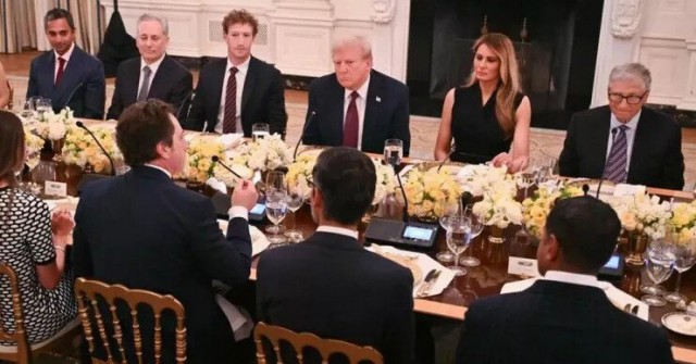 Ông Trump đãi tiệc các ông lớn công nghệ, không có ông Musk
