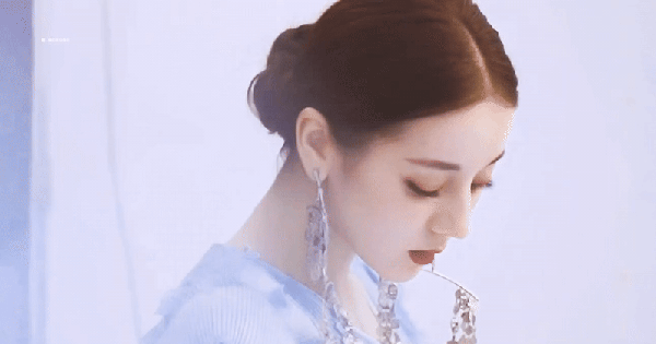 Bị các sao nam chê béo, mỹ nhân đẹp nhất Cbiz giảm cân đến mức “thảm hoạ”