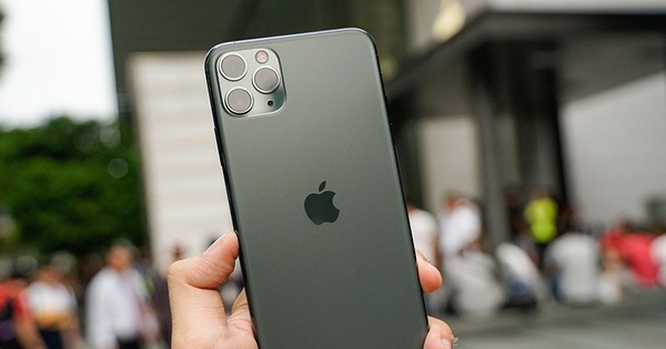 Thêm 1 chiếc iPhone Pro Max trở thành 