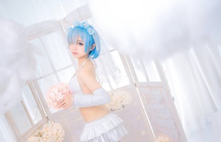 Cosplay nàng hầu Rem tuyệt đẹp trong Re:Zero - Càng ngắm càng mê