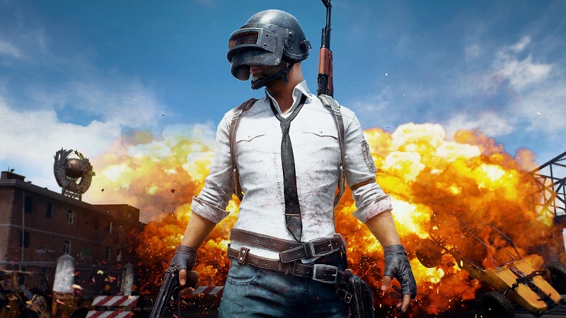 Đang cosplay đi chơi thì gặp cướp, game thủ PUBG Mobile vung chảo táng bay 