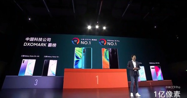 CEO Xiaomi liên tục cà khịa Huawei trong sự kiện, nhắc nhân viên nếu không vượt Huawei thì đừng nhận thưởng