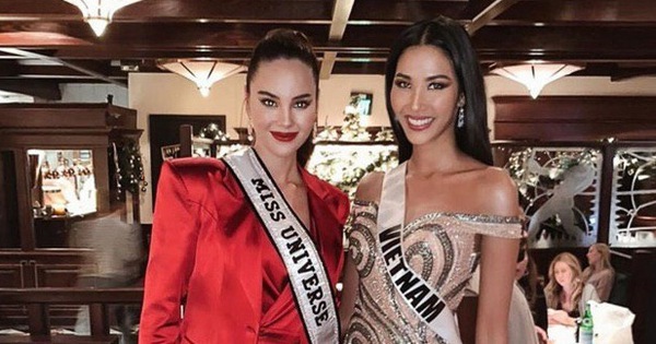 Rần rần khoảnh khắc Hoàng Thùy và Miss Universe 2018 chung khung hình: Thần thái tự tin, sắc vóc không hề thua kém