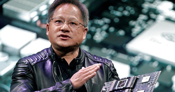 Giữ lời hứa, tỷ phú Nvidia Jensen Huang trở lại Việt Nam