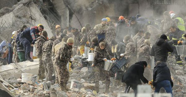 Thương vong đang tăng mạnh trong trận động đất ở Thổ Nhĩ Kỳ và Syria