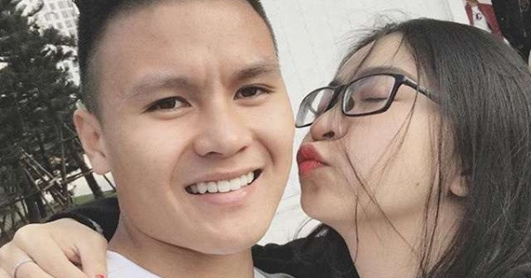 Nhật Lê làm điều đặc biệt với Quang Hải, để lộ dấu vết 