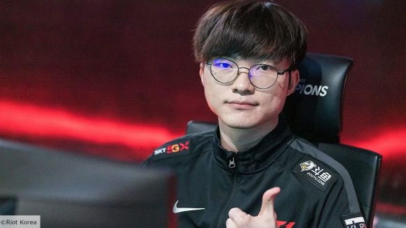 Faker trở thành game thủ đầu tiên đạt được cột mốc 2000 kills tại LCK