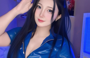 Gái xinh khiến fan One Piece nức nở, tung "cú đúp" cosplay nóng bỏng