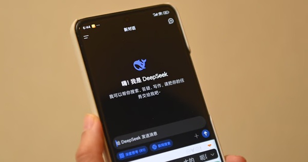 Vì sao AI của DeepSeek có khả năng viết văn "hay như người"?