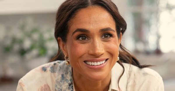 Meghan Markle bị mỉa mai giả tạo