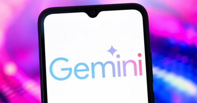 iPhone "khai mở" sức mạnh AI, nói chuyện với Gemini ngay từ màn hình khóa