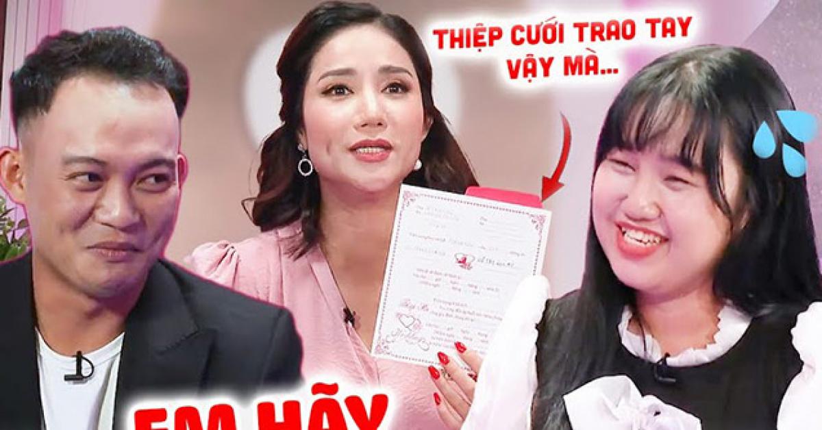 Chấp nhận ghi tên mình vào thiệp cưới, cô nàng “quay xe” bất ngờ