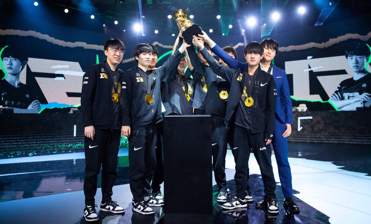 LPL đứng trước nguy cơ phải bỏ MSI 2022 vì một lý do tương tự VCS