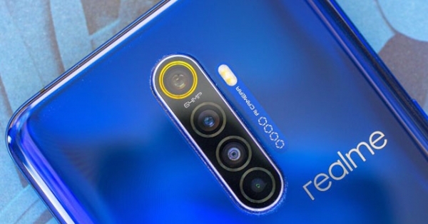 Realme X3 SuperZoom cấu hình khủng, giá siêu mềm lộ diện