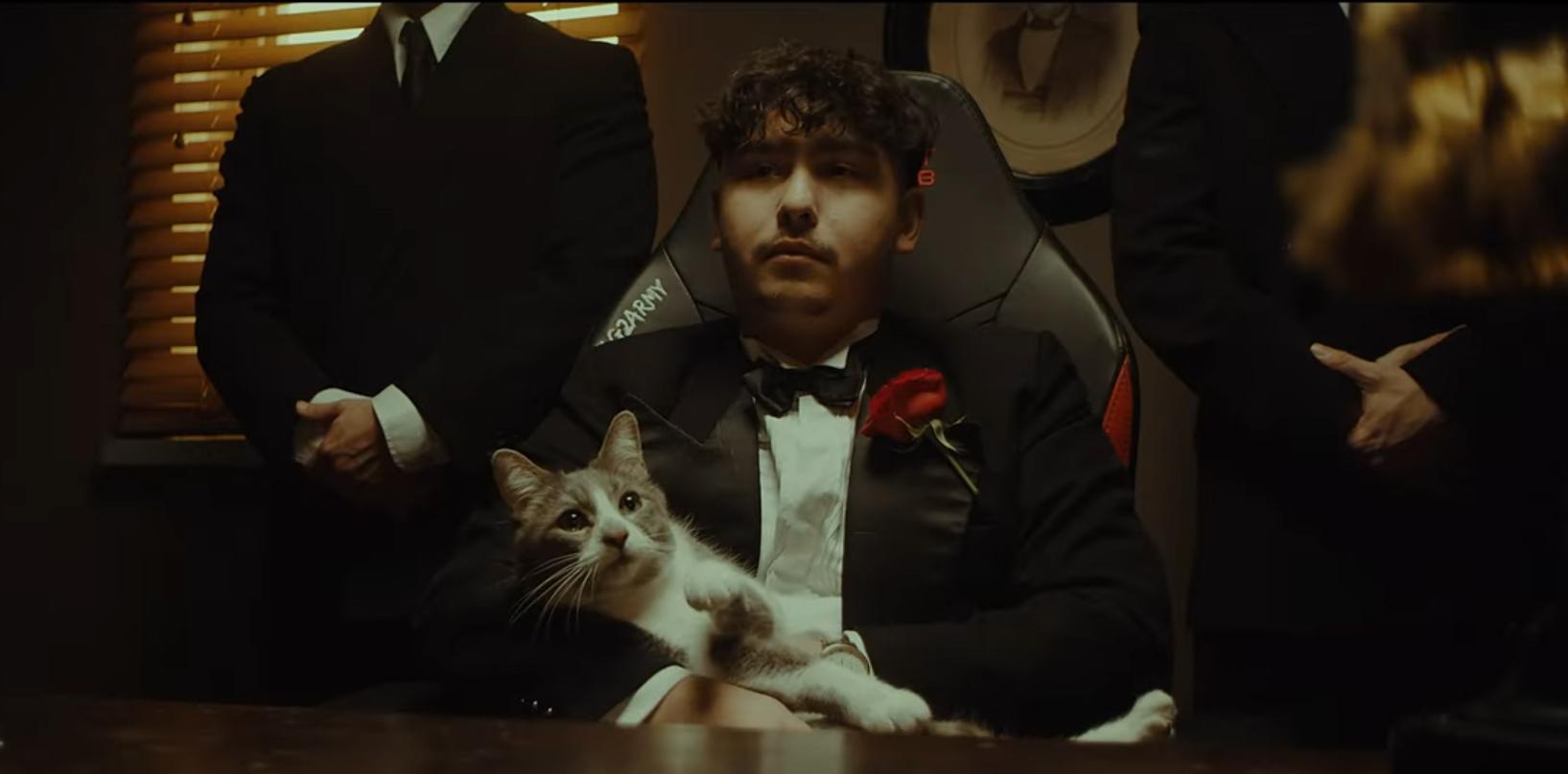 G2 Esports quay hẳn phim ngắn để ‘tấu hài’: Đi nhờ trùm mafia ‘thu xếp’ T1 tại MSI 2022