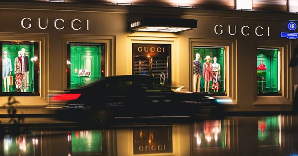 Gucci bắt đầu cho thanh toán bằng 