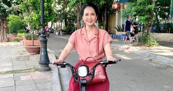 NSND Lan Hương tiết lộ ảnh hậu trường và nói lời chia tay “Thương ngày nắng về”