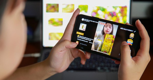 Vì sao nhiều người nghiện mua sắm TikTok?