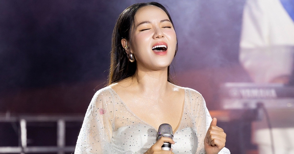 Nữ ca sĩ xinh đẹp từng biến mất khỏi showbiz: Còn trẻ đã mắc bệnh nặng, phải đền nhiều hợp đồng